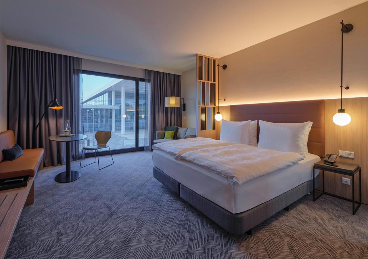 Adina Apartment Hotel Кёльн Экстерьер фото