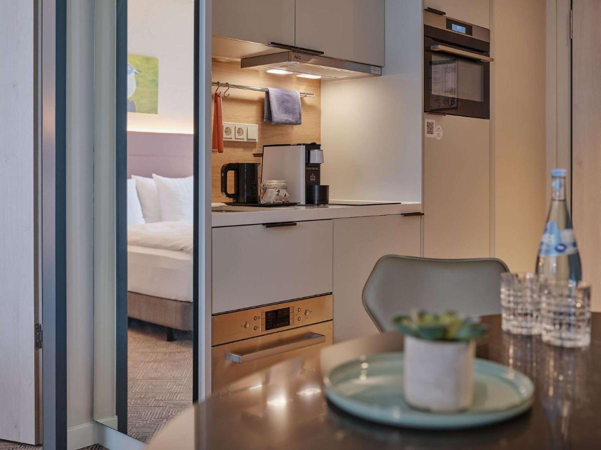 Adina Apartment Hotel Кёльн Экстерьер фото